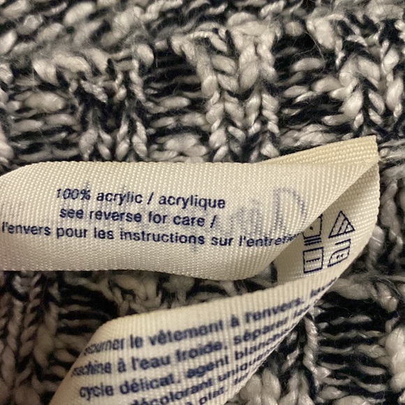 Navy and White Crew Neck Knit Sweater - Picture 4 of 4